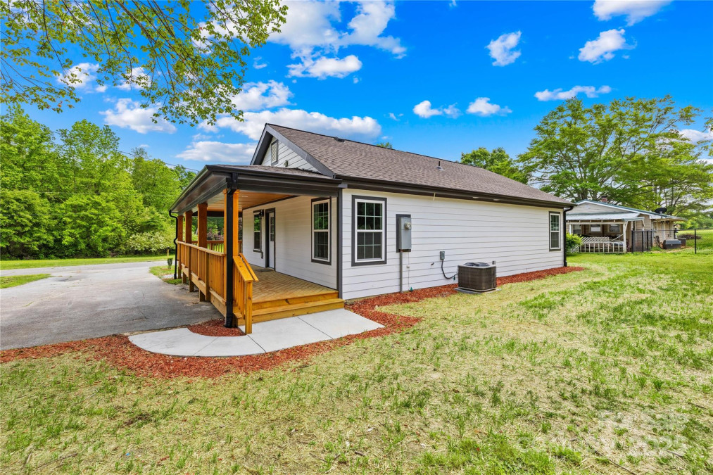 662 Camp Ferry Rd Mooresboro, NC 28114