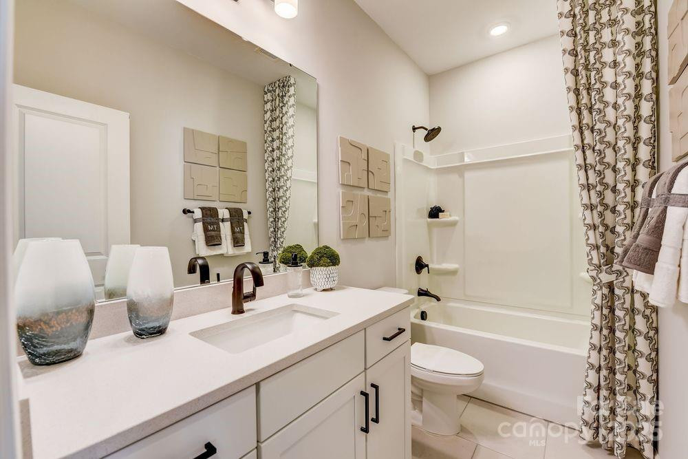 739 Hoke Ln Davidson, NC 28036