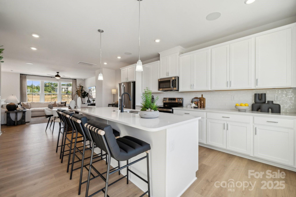 3128 Stelfox St Charlotte, NC 28262