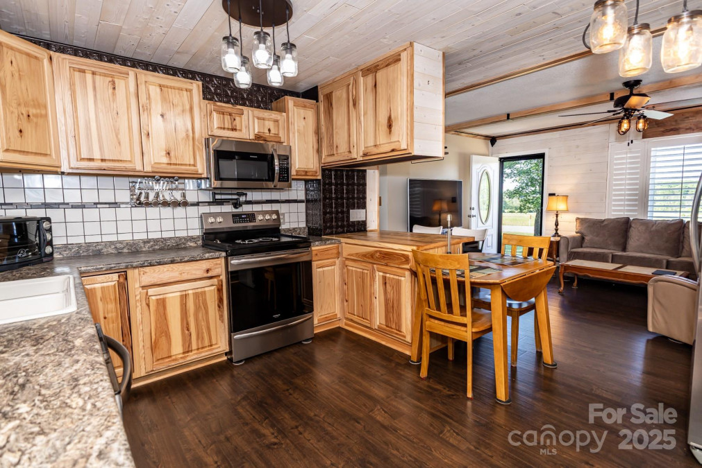 5014 Oxford School Rd Claremont, NC 28610