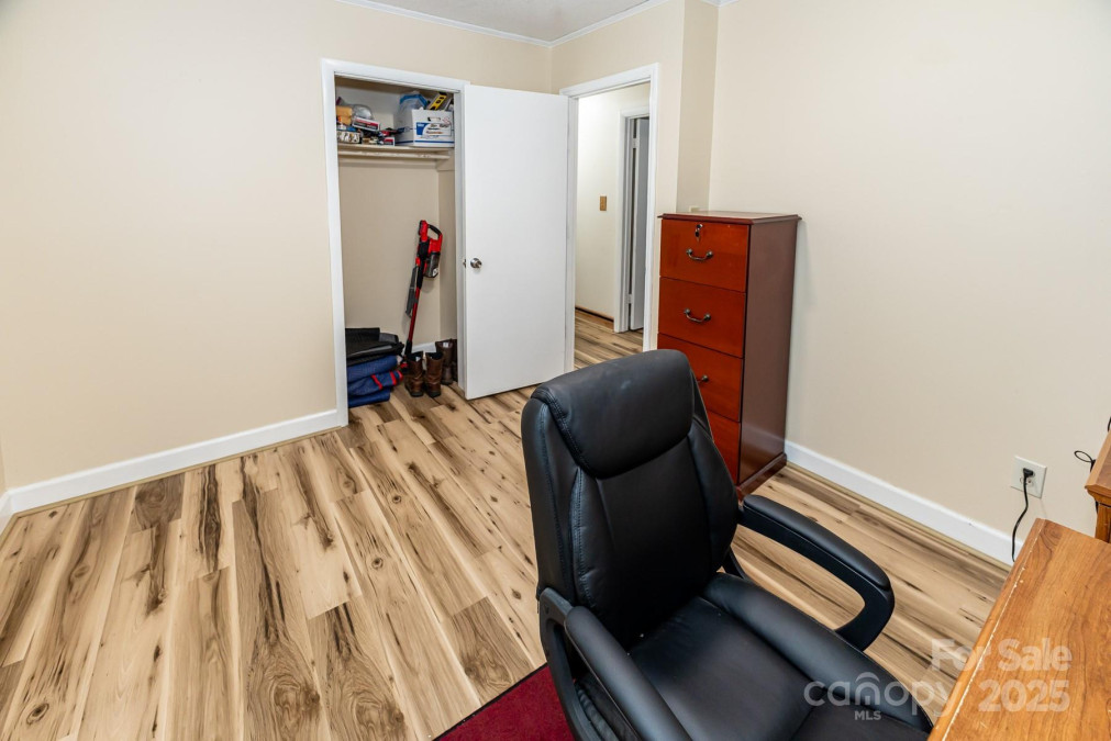 5014 Oxford School Rd Claremont, NC 28610