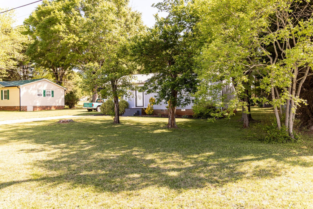 5014 Oxford School Rd Claremont, NC 28610