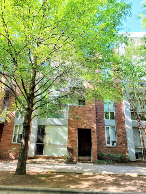 226 Magnolia Ave Charlotte, NC 28203