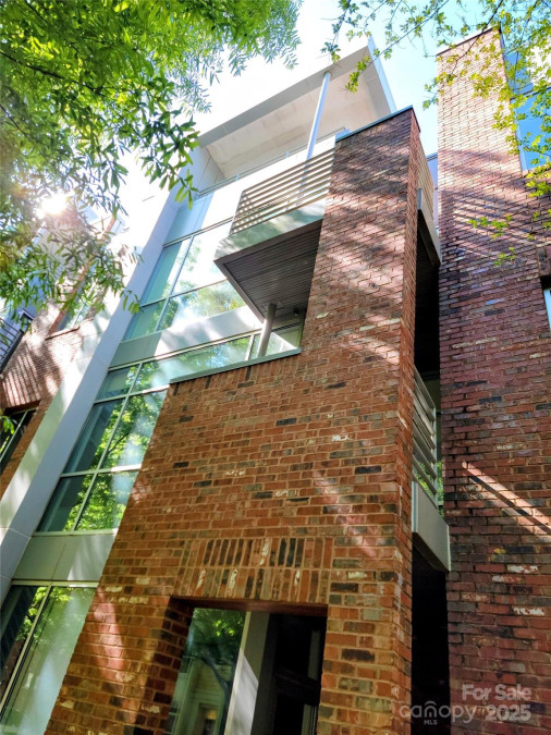 226 Magnolia Ave Charlotte, NC 28203