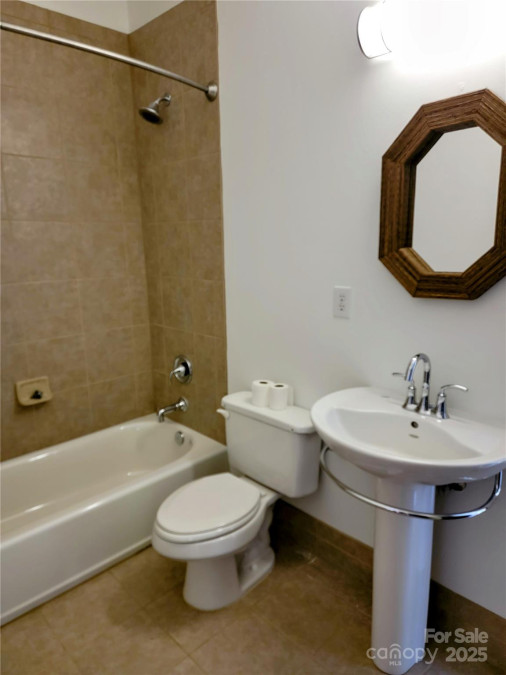 226 Magnolia Ave Charlotte, NC 28203