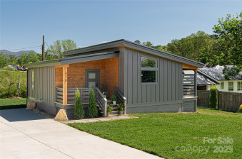 476 Upper Grassy Branch Rd Asheville, NC 28805