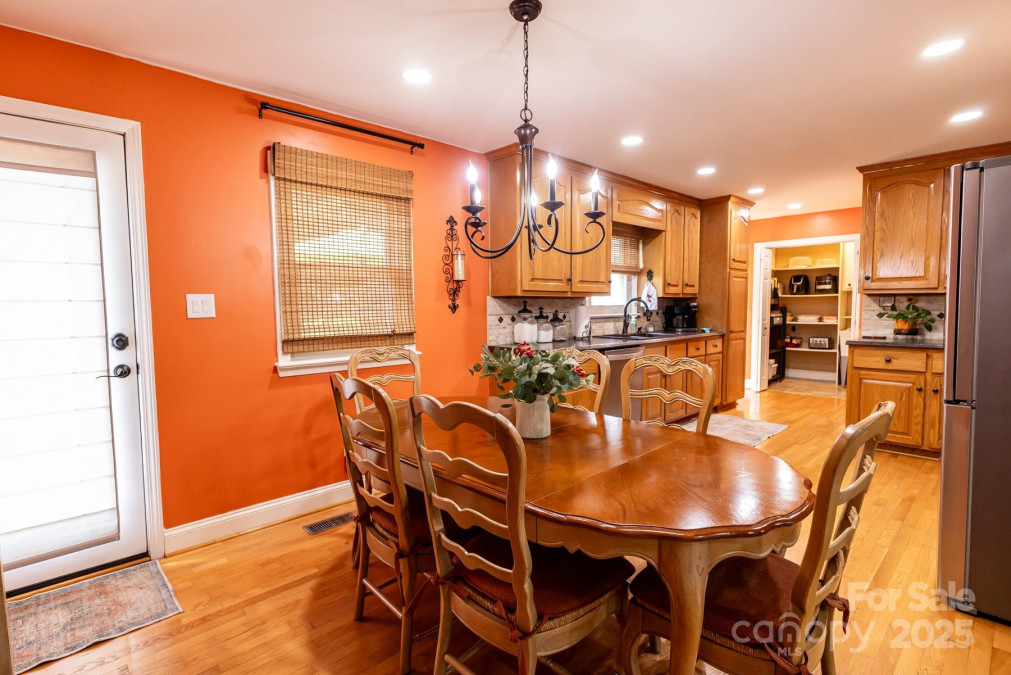 3310 46th Ave Hickory, NC 28601
