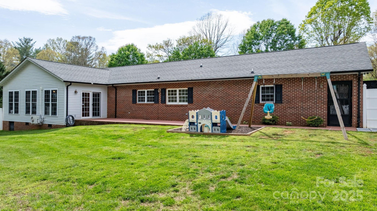 503 Sanford Gragg Rd Hudson, NC 28638