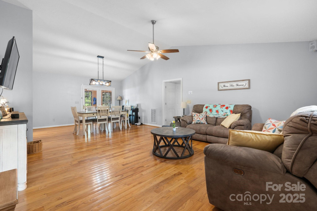 503 Sanford Gragg Rd Hudson, NC 28638