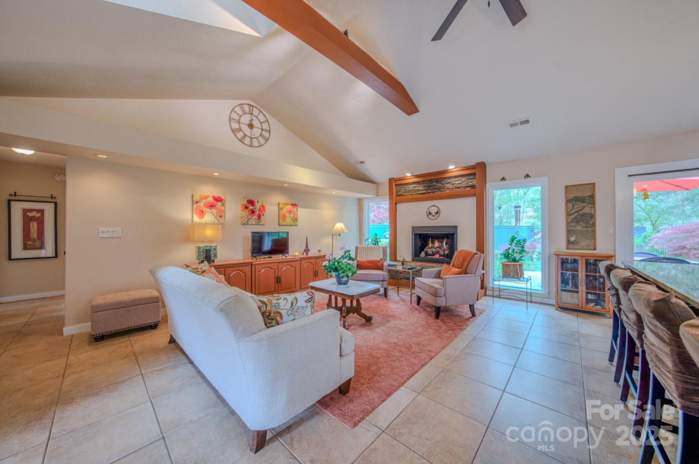 101 Firwood Ct Asheville, NC 28804
