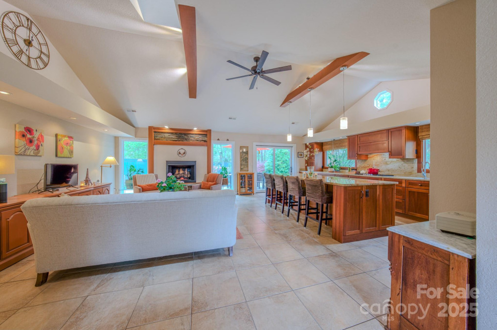 101 Firwood Ct Asheville, NC 28804