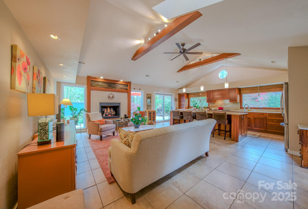 101 Firwood Ct Asheville, NC 28804