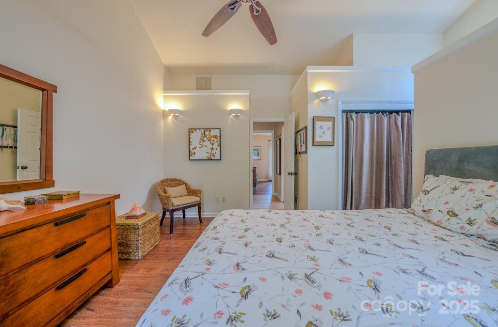 101 Firwood Ct Asheville, NC 28804