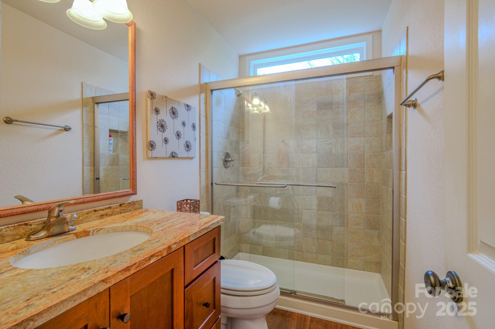 101 Firwood Ct Asheville, NC 28804