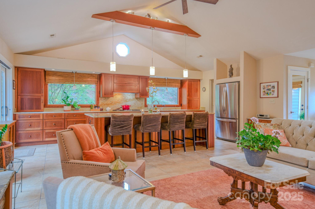 101 Firwood Ct Asheville, NC 28804