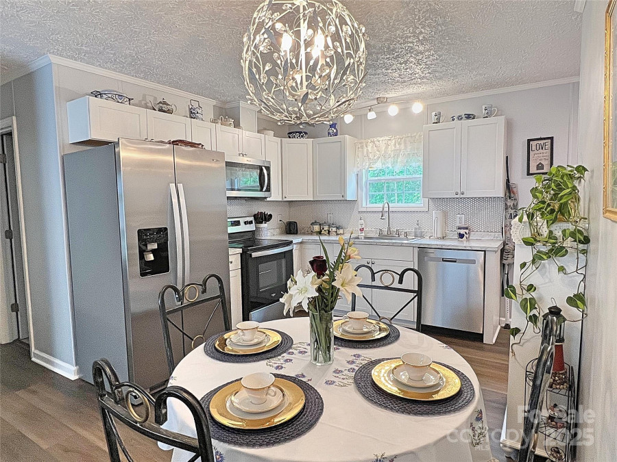 2170 Watson Rd Lenoir, NC 28645