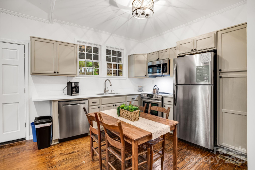 0 Colony Rd Hendersonville, NC 28792