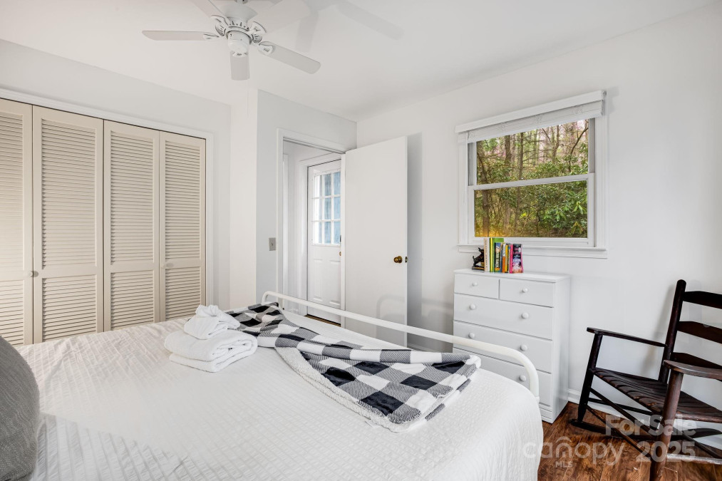 0 Colony Rd Hendersonville, NC 28792
