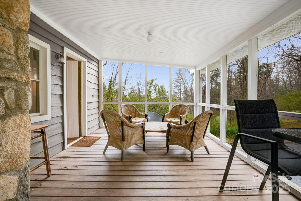 0 Colony Rd Hendersonville, NC 28792