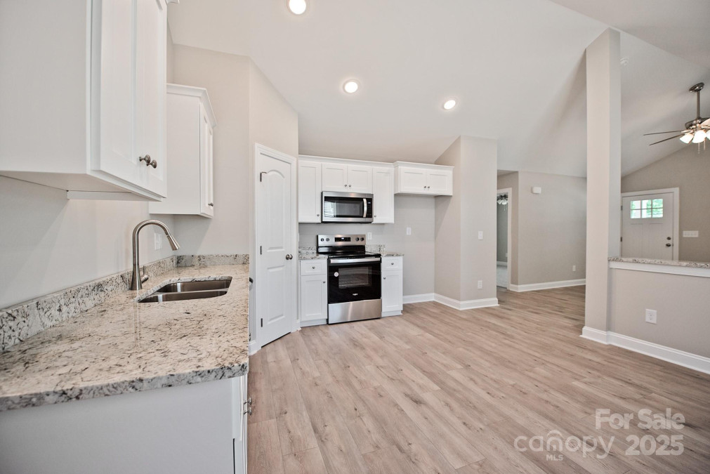 2506 Glendale Ave Kannapolis, NC 28081