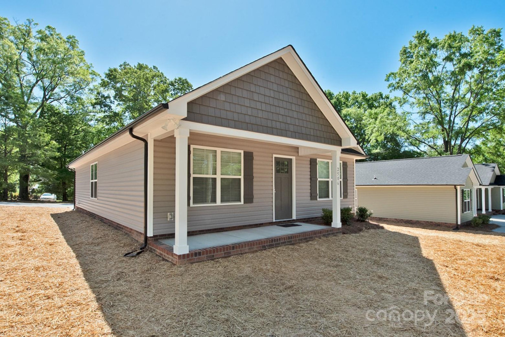 2506 Glendale Ave Kannapolis, NC 28081