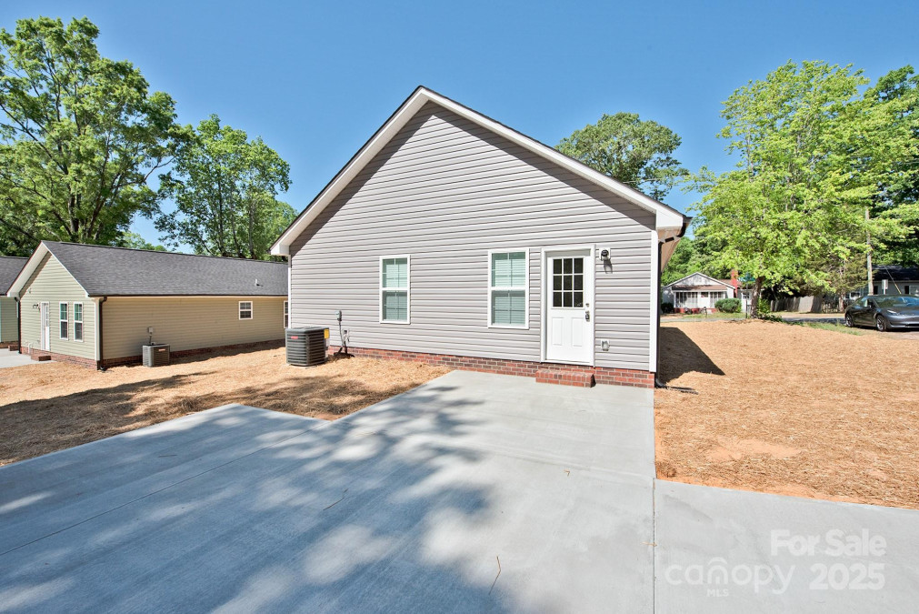 2506 Glendale Ave Kannapolis, NC 28081