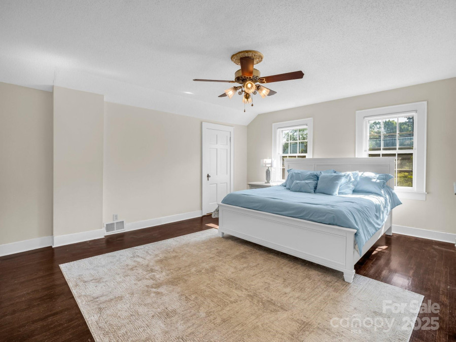 238 Mountain St Rutherfordton, NC 28139