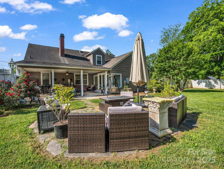 238 Mountain St Rutherfordton, NC 28139