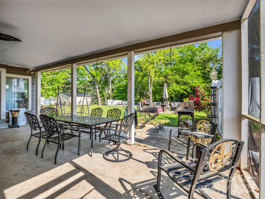 238 Mountain St Rutherfordton, NC 28139