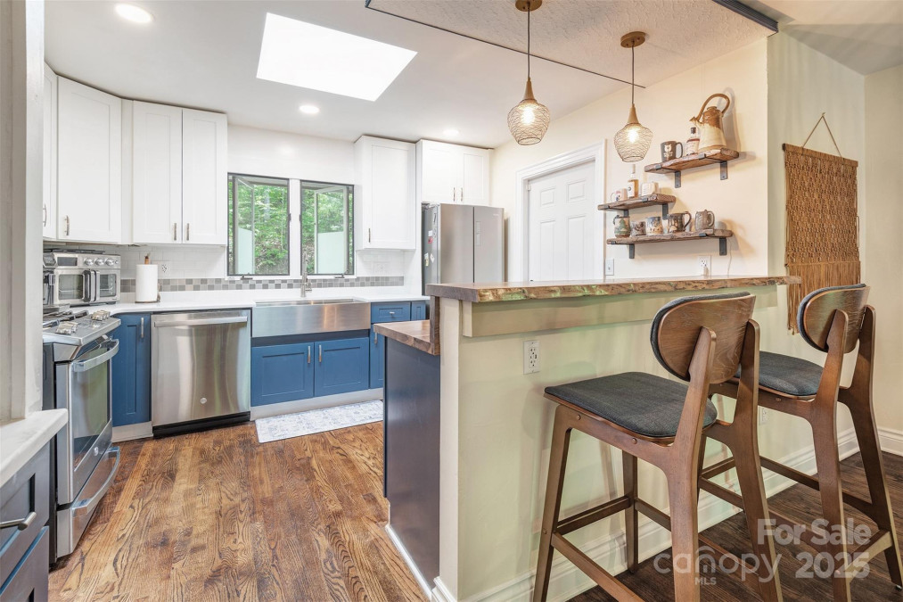 21A Cedarwood Ter Asheville, NC 28803