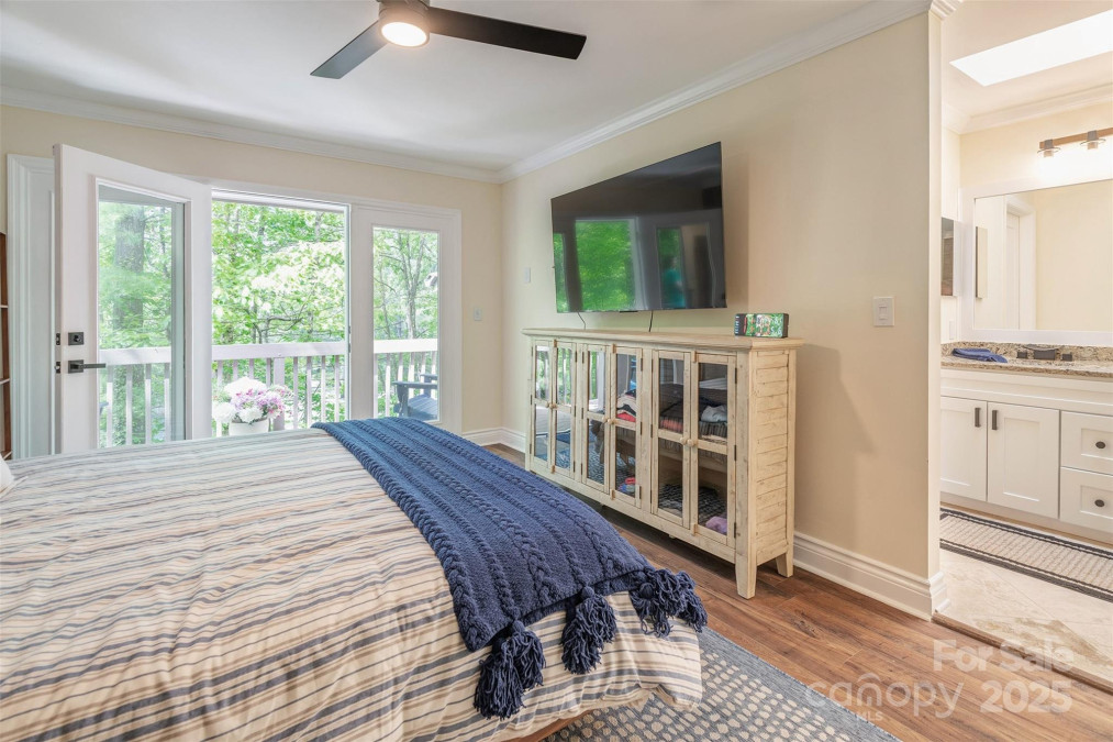 21A Cedarwood Ter Asheville, NC 28803