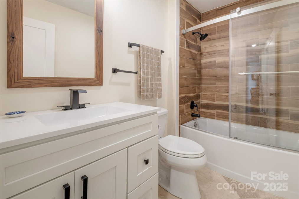 21A Cedarwood Ter Asheville, NC 28803