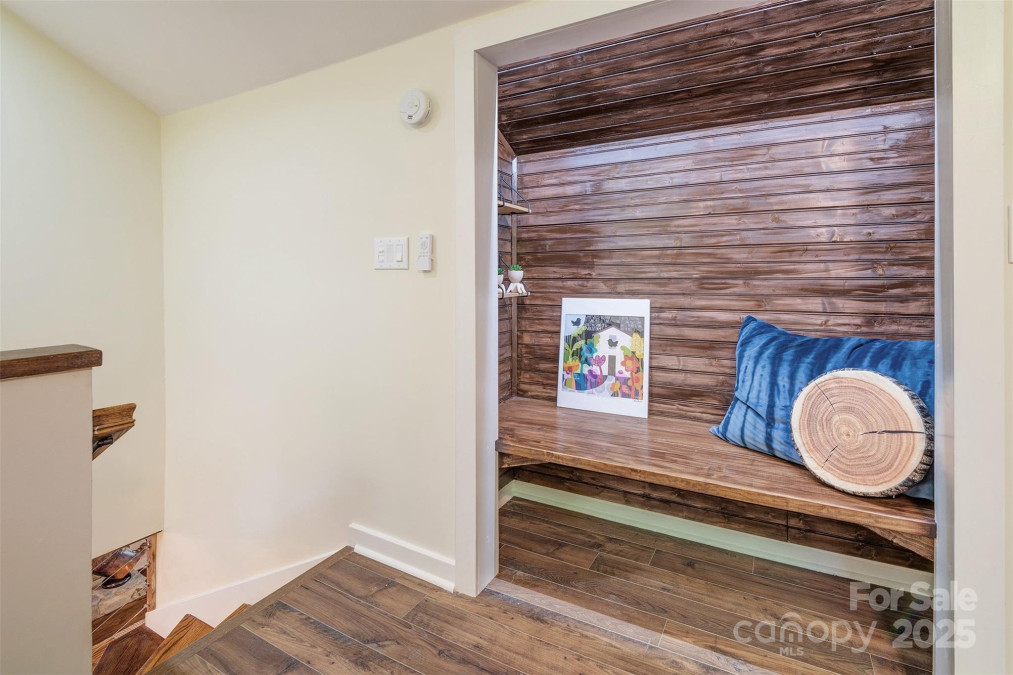 21A Cedarwood Ter Asheville, NC 28803