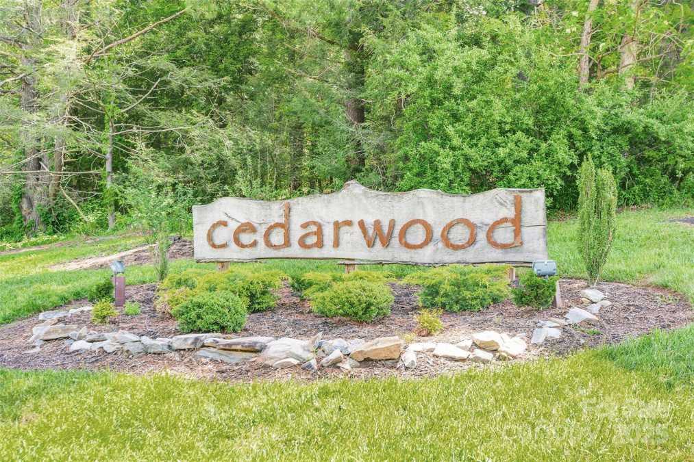 21A Cedarwood Ter Asheville, NC 28803