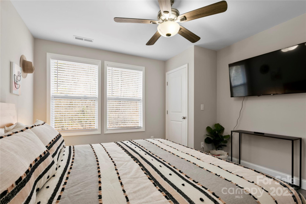 106 Dalton St Black Mountain, NC 28711