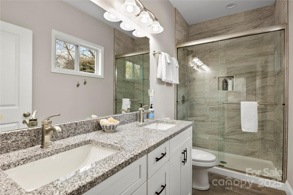 106 Dalton St Black Mountain, NC 28711