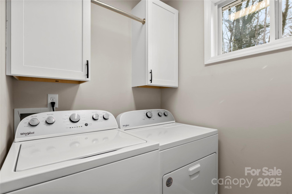 106 Dalton St Black Mountain, NC 28711