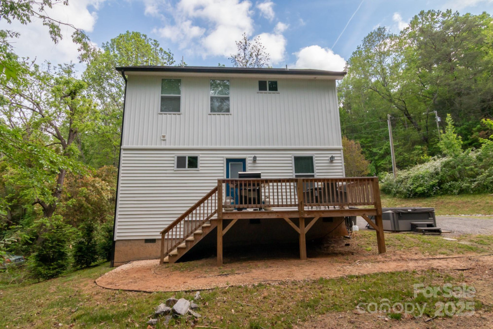 106 Dalton St Black Mountain, NC 28711