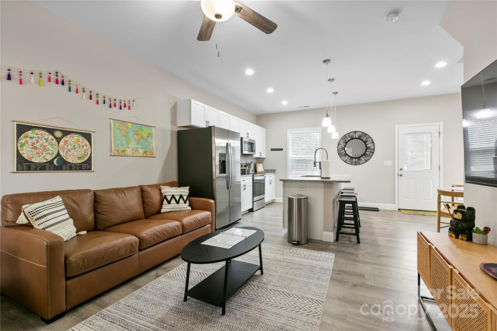 106 Dalton St Black Mountain, NC 28711