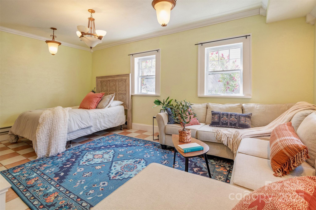 84 Louisiana Ave Asheville, NC 28806