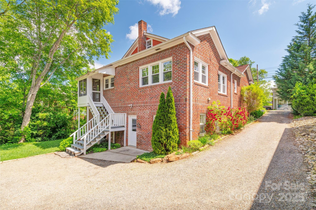 84 Louisiana Ave Asheville, NC 28806