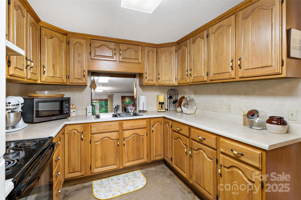 6331 Hudlow Rd Union Mills, NC 28167