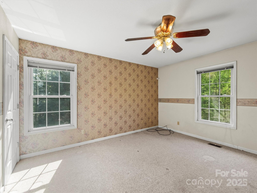 316 Big Raven Ln Saluda, NC 28773