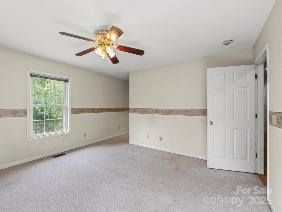 316 Big Raven Ln Saluda, NC 28773