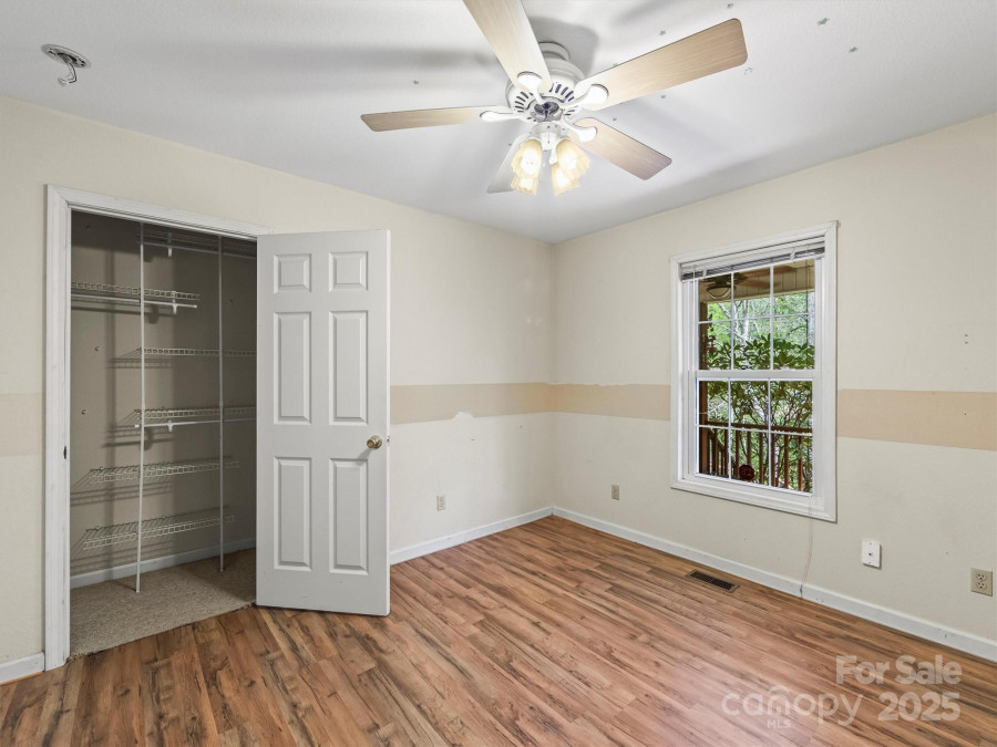 316 Big Raven Ln Saluda, NC 28773