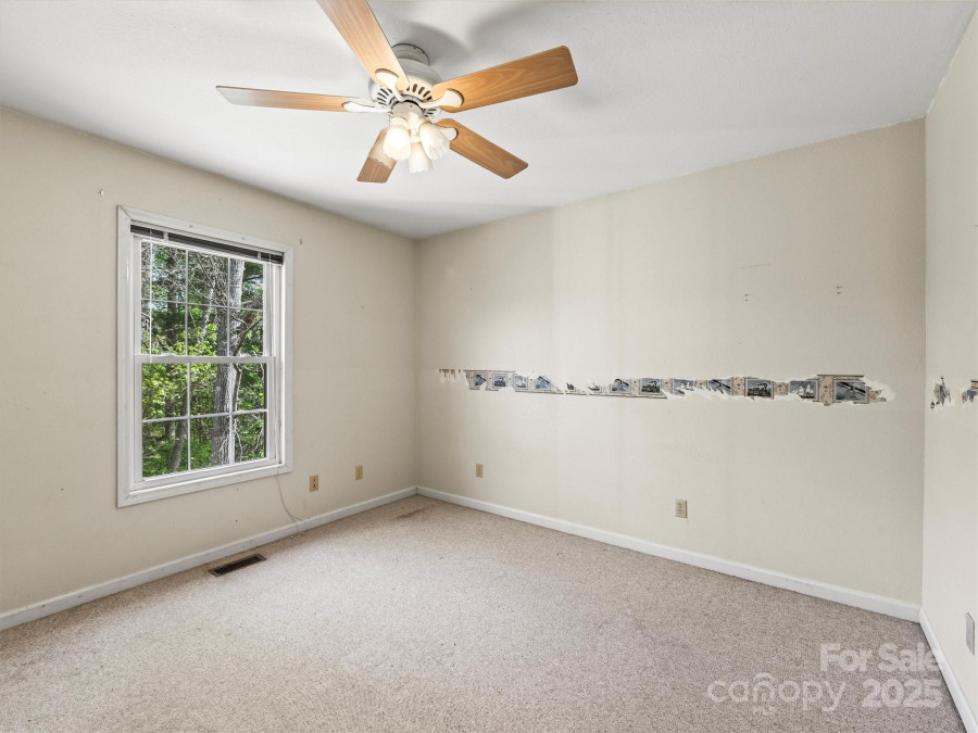 316 Big Raven Ln Saluda, NC 28773
