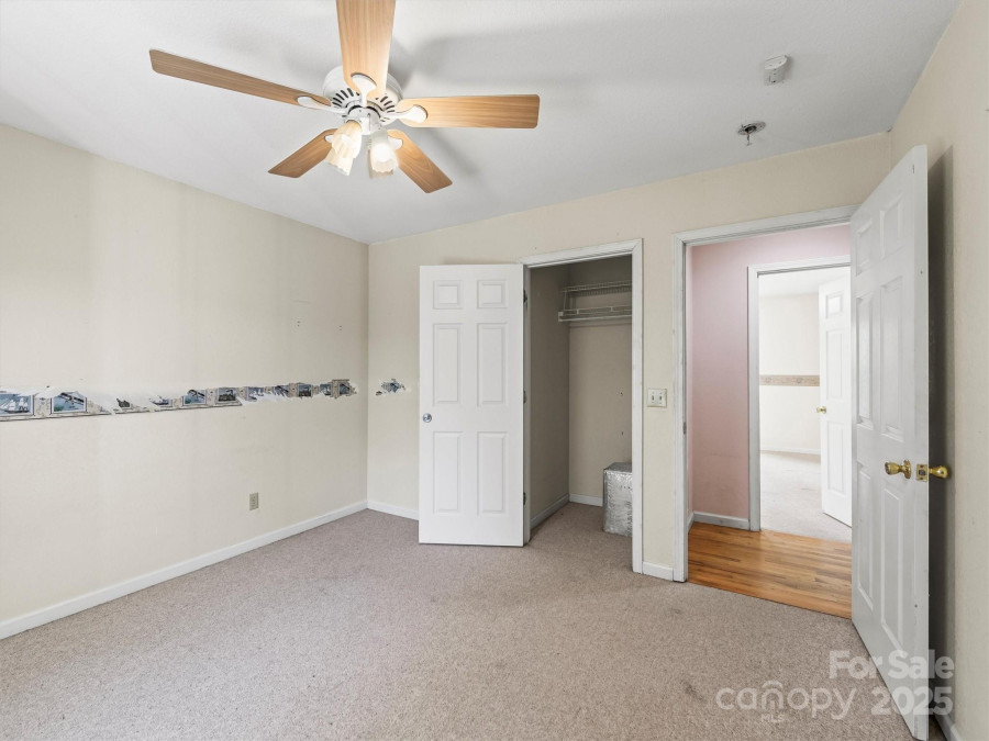 316 Big Raven Ln Saluda, NC 28773