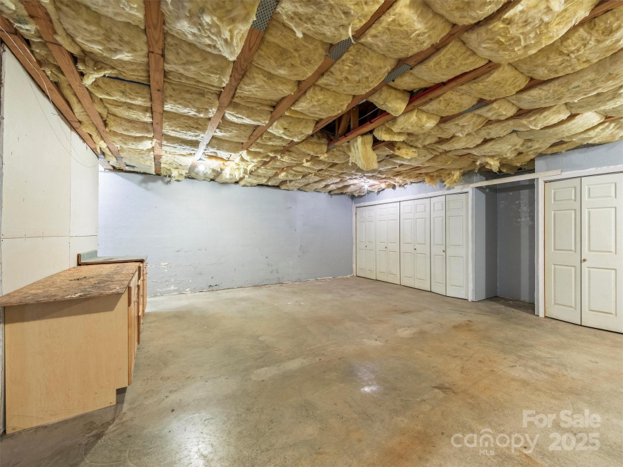 316 Big Raven Ln Saluda, NC 28773