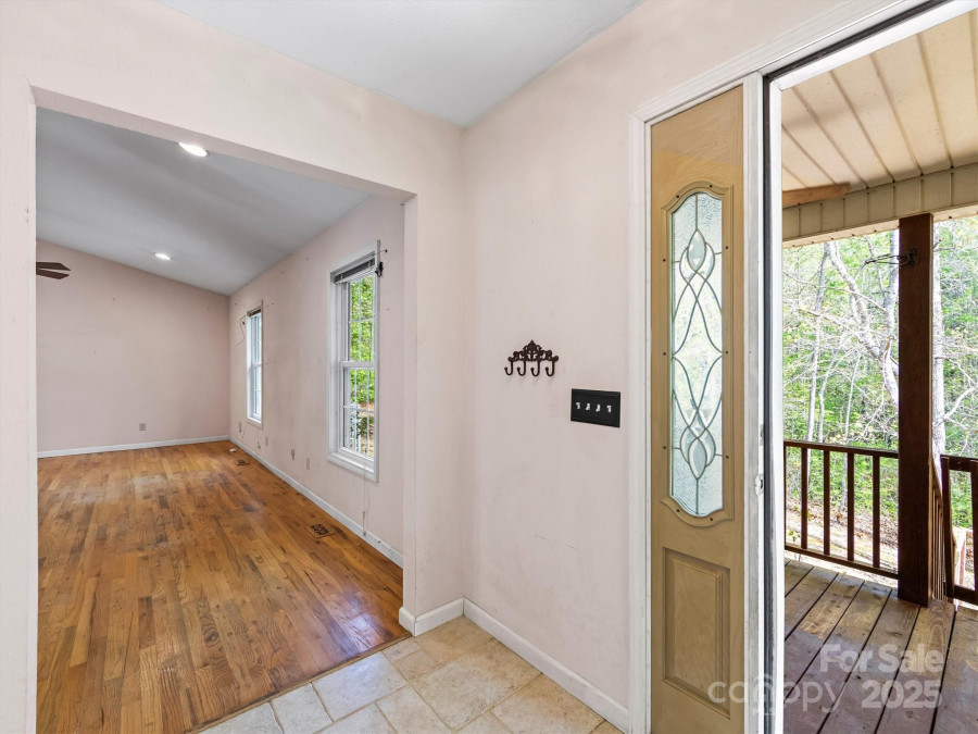 316 Big Raven Ln Saluda, NC 28773