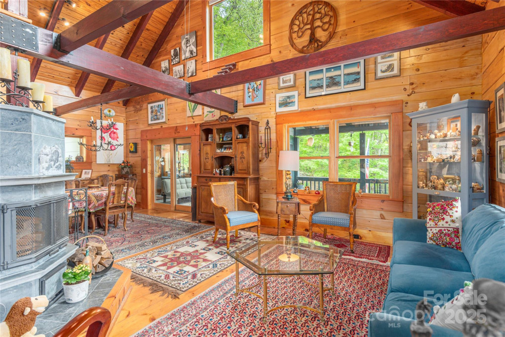 806 Twin Brook Dr Waynesville, NC 28785